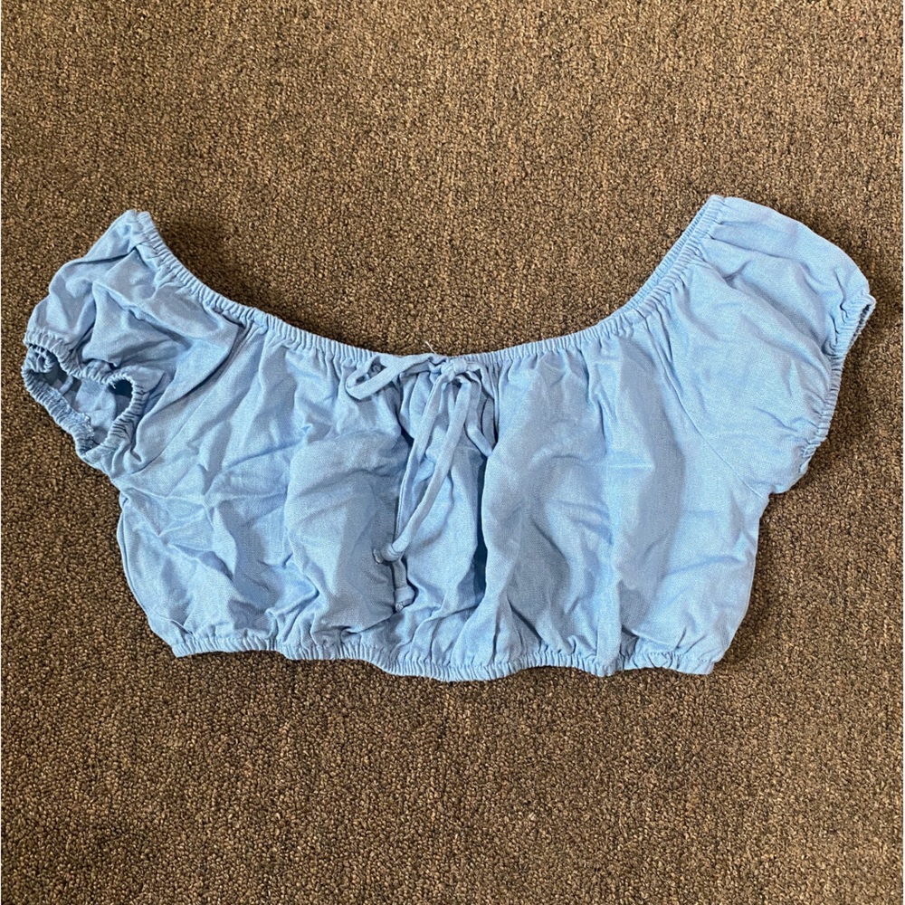 juniors cropped shirt